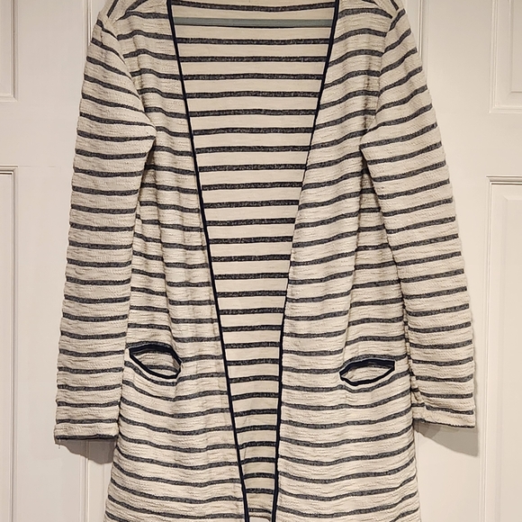 Striped Open-Front Topper - Picture 1 of 4